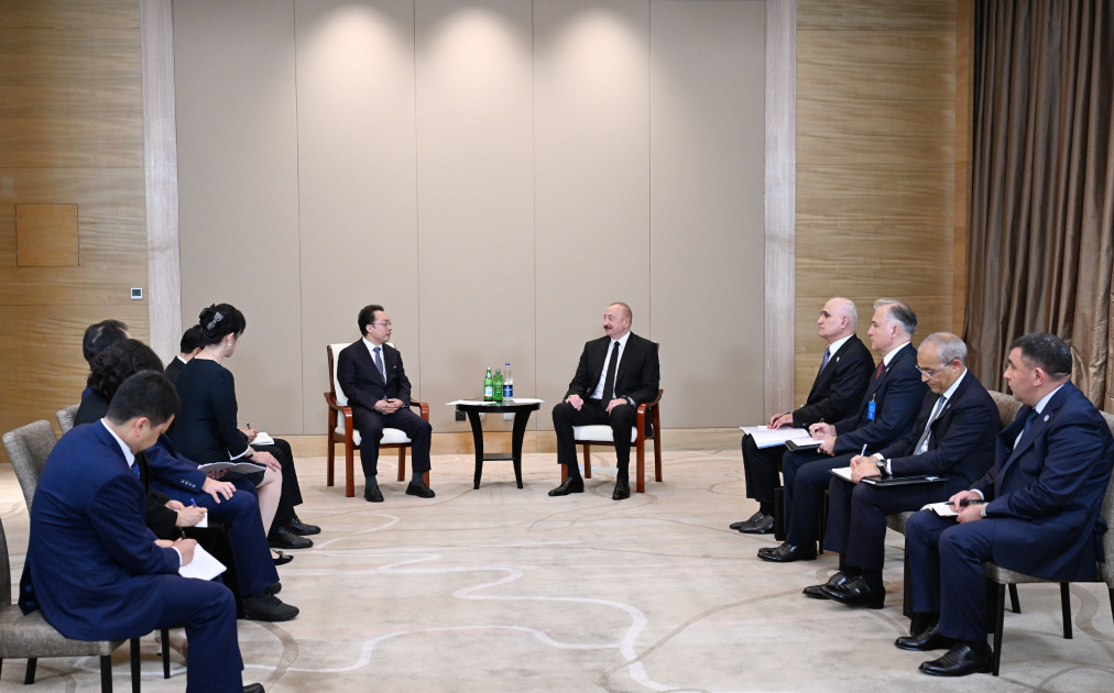 President Ilham Aliyev meets CEO of CETC in Tianjin (PHOTO/VIDEO)