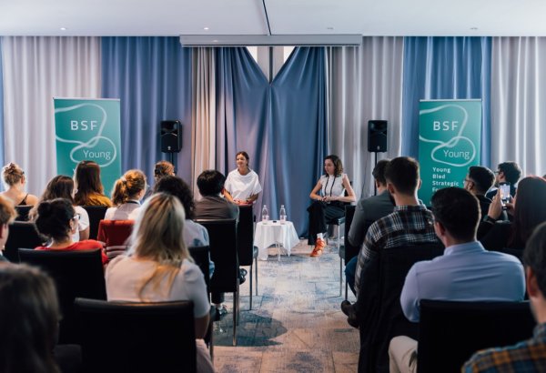 Slovenian FM discusses UN, EU, Western Balkans at Young Bled Strategic Forum (PHOTO)