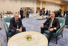 President Ilham Aliyev meets with Prime Minister Nikol Pashinyan (PHOTO/VIDEO)