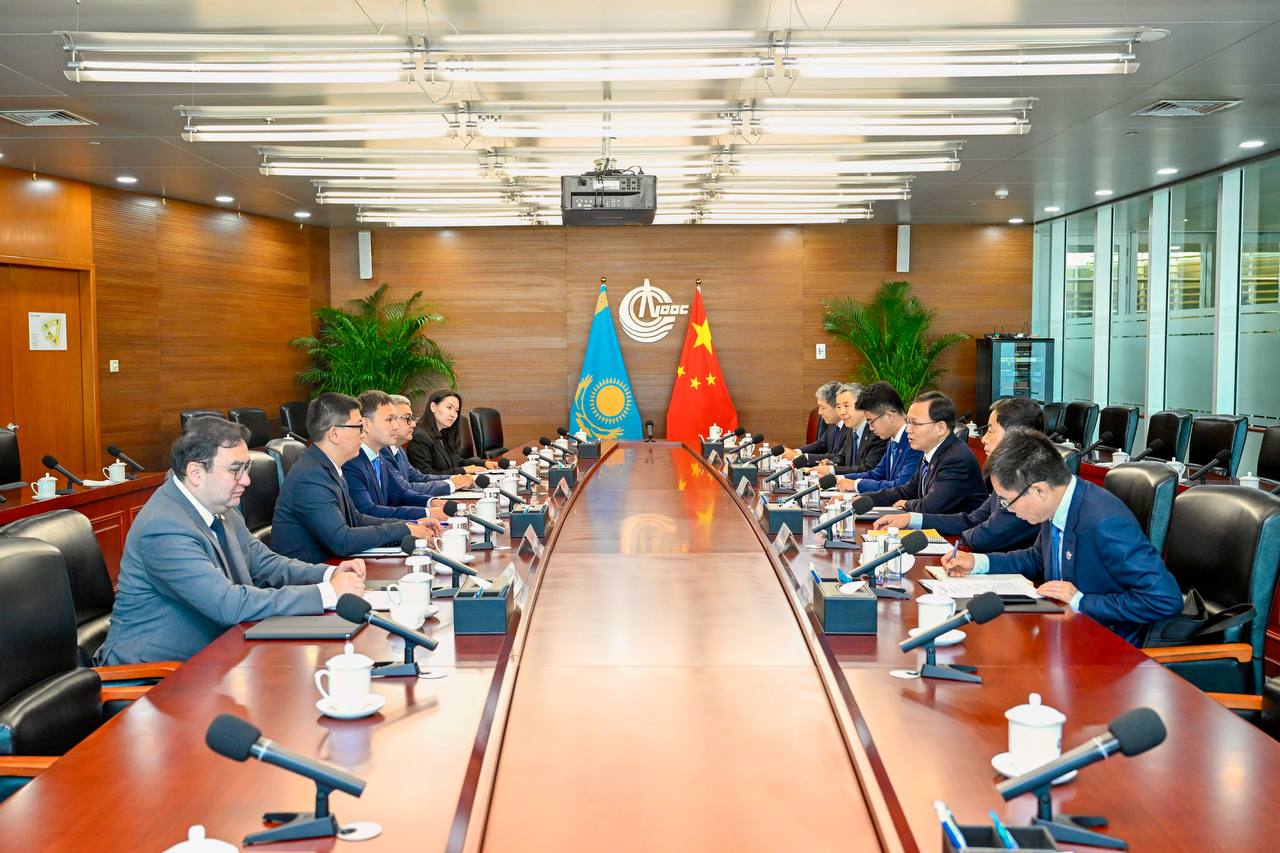 KazMunayGas, China's CNOOC to jointly explore oil and gas fields abroad