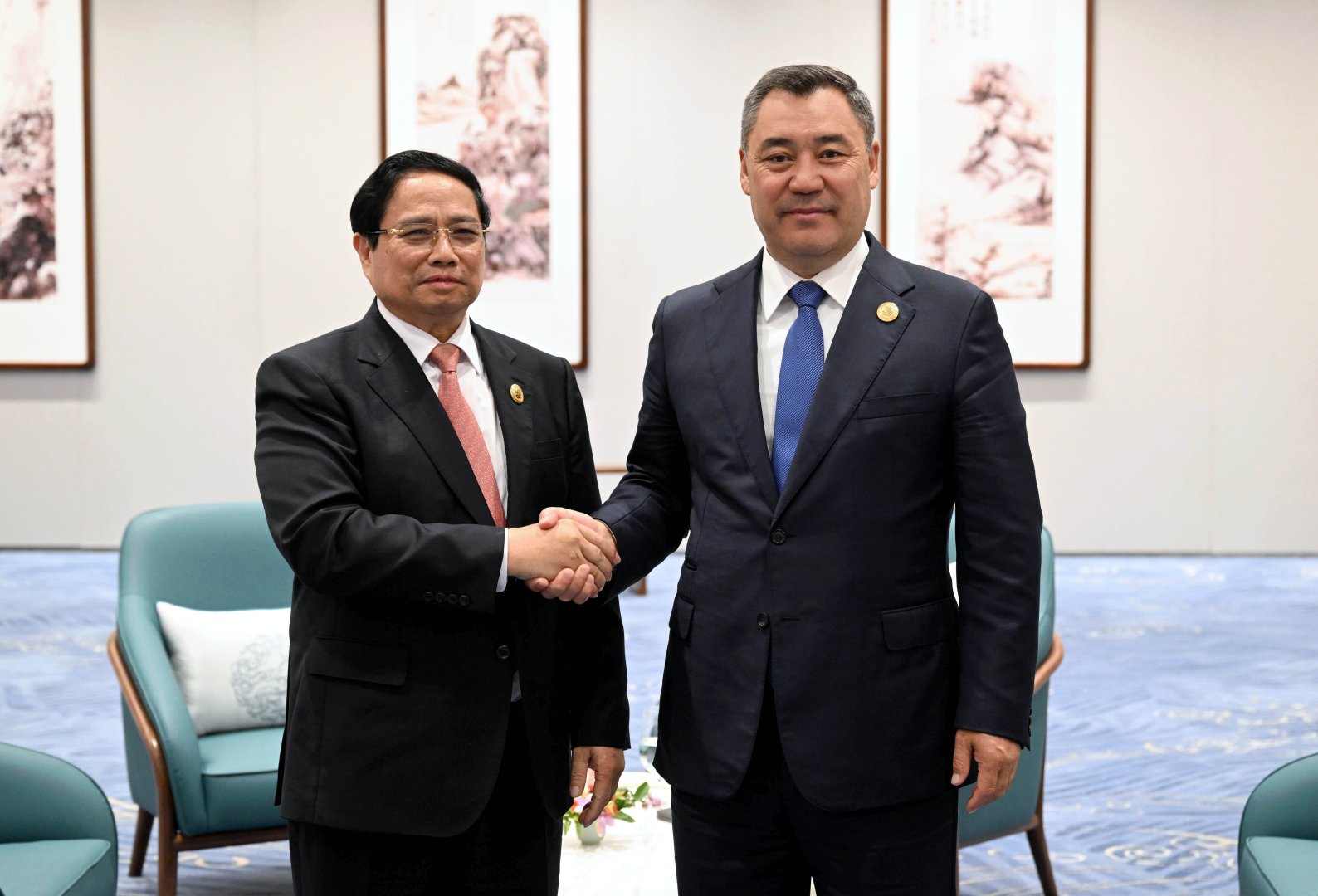 Kyrgyzstan, Vietnam hold talks on strengthening bilateral ties