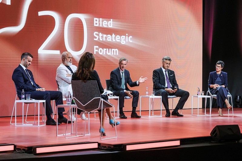 Slovenia addresses EU enlargement, Middle East issues at Bled Strategic Forum