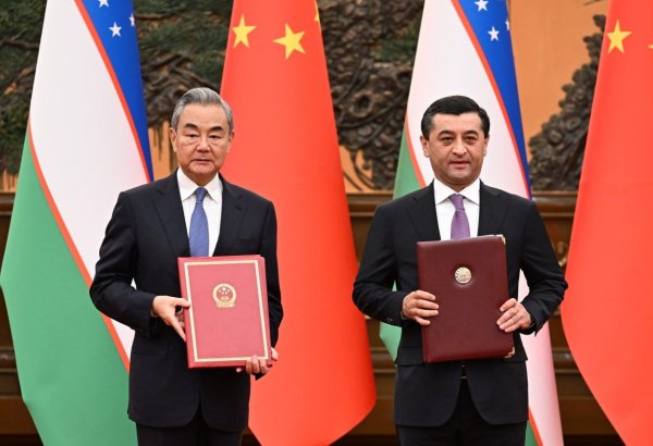 Uzbekistan, China ink host of cooperation agreements in Beijing