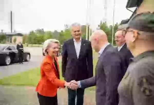 EU chief points out border defense while stopping by Lithuania