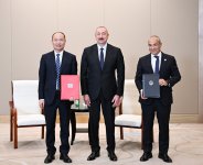 President Ilham Aliyev meets Chairman of China National Chemical Engineering in Tianjin (PHOTO/VIDEO)
