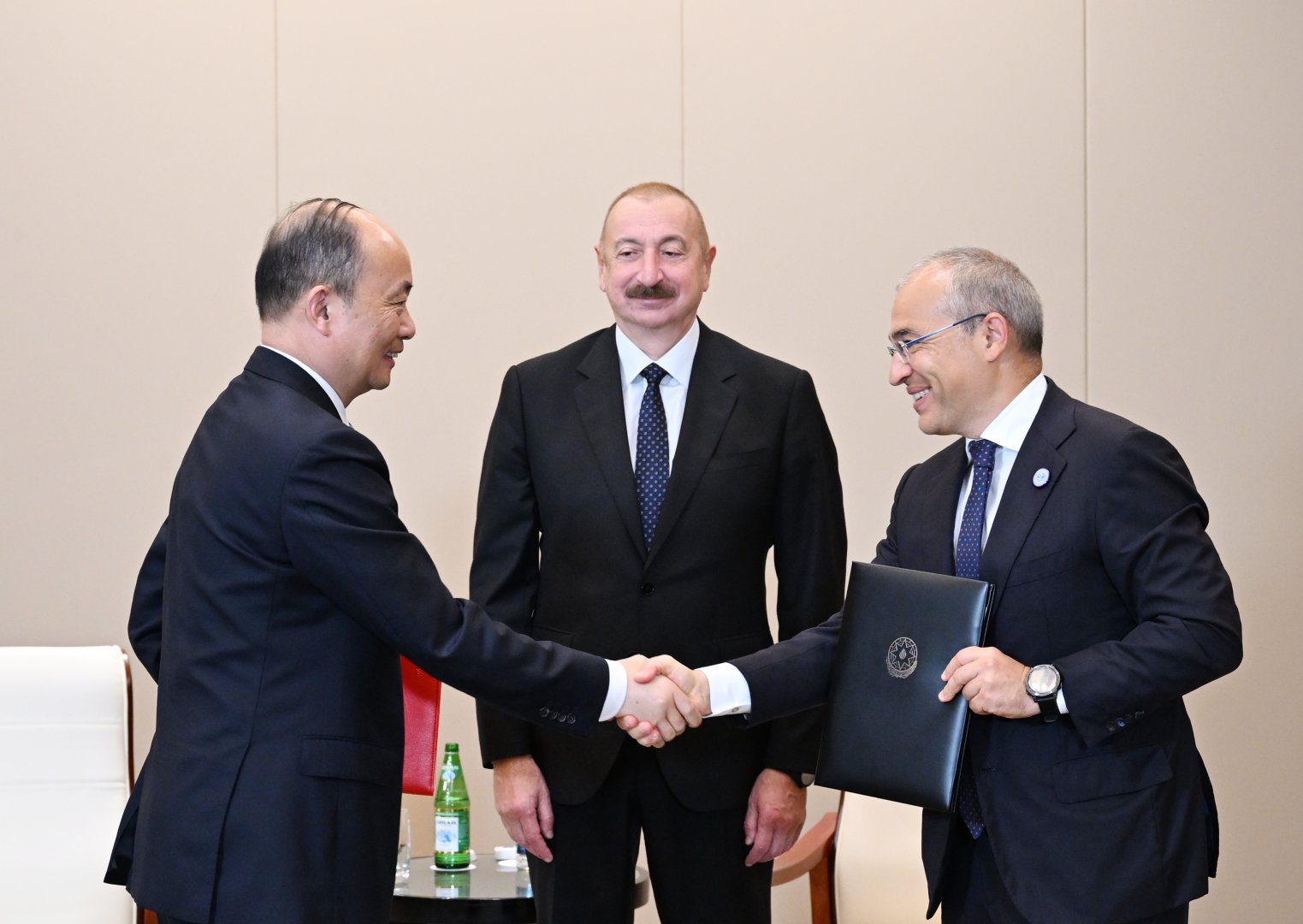 President Ilham Aliyev meets Chairman of China National Chemical Engineering in Tianjin (PHOTO/VIDEO)
