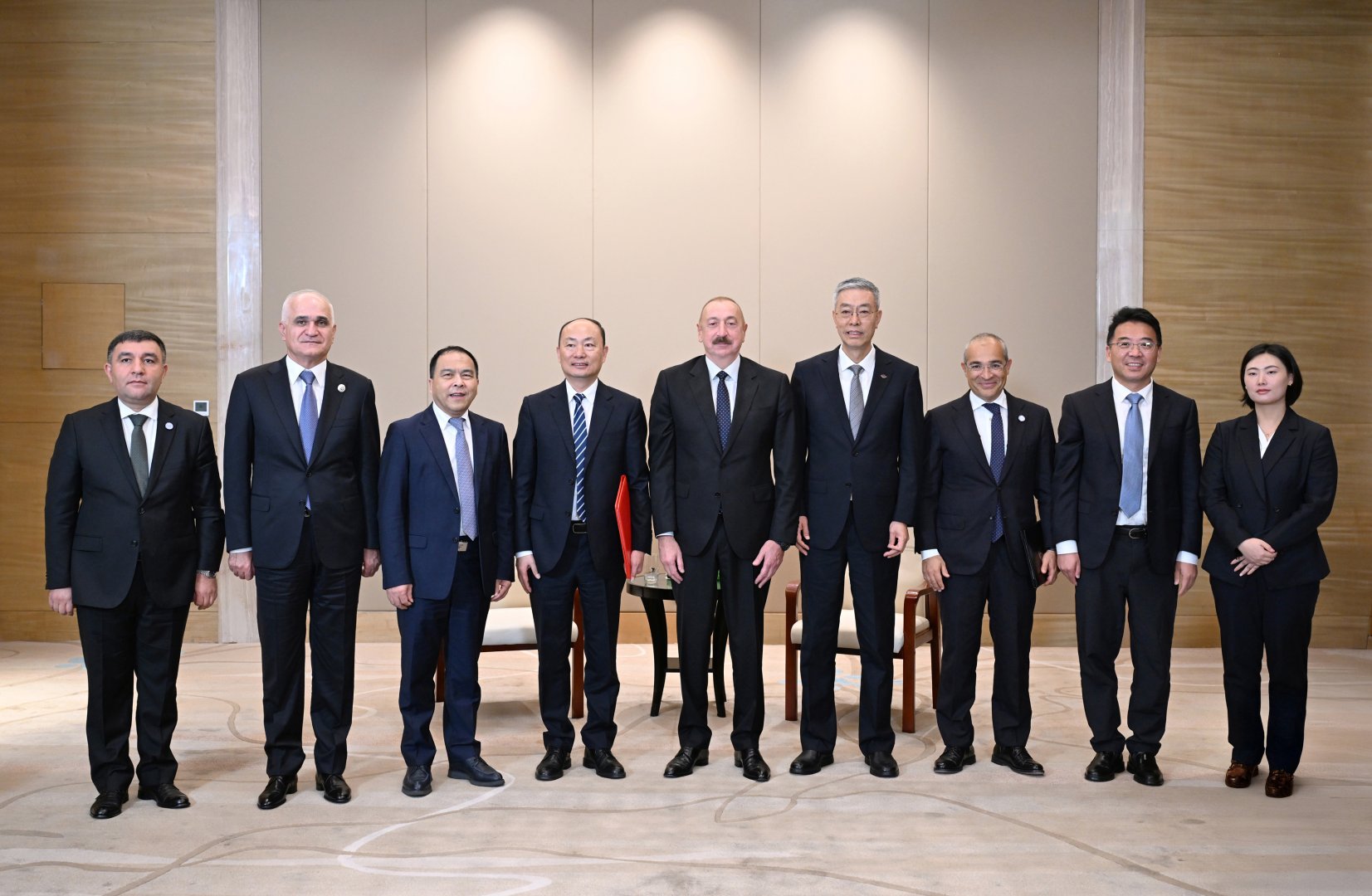 President Ilham Aliyev meets Chairman of China National Chemical Engineering in Tianjin (PHOTO/VIDEO)