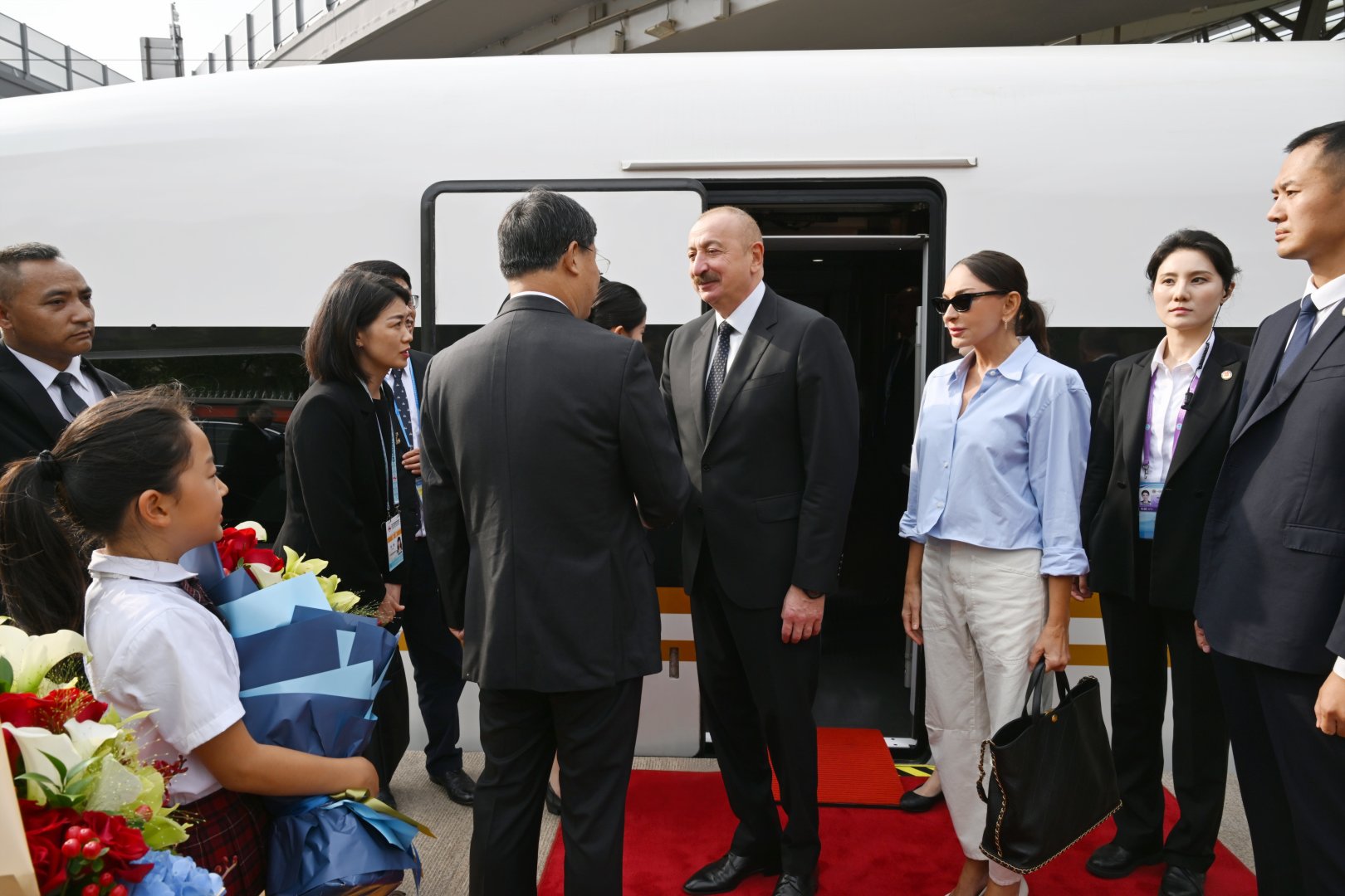 President Ilham Aliyev, First Lady Mehriban Aliyeva arrive in Beijing (PHOTO/VIDEO)