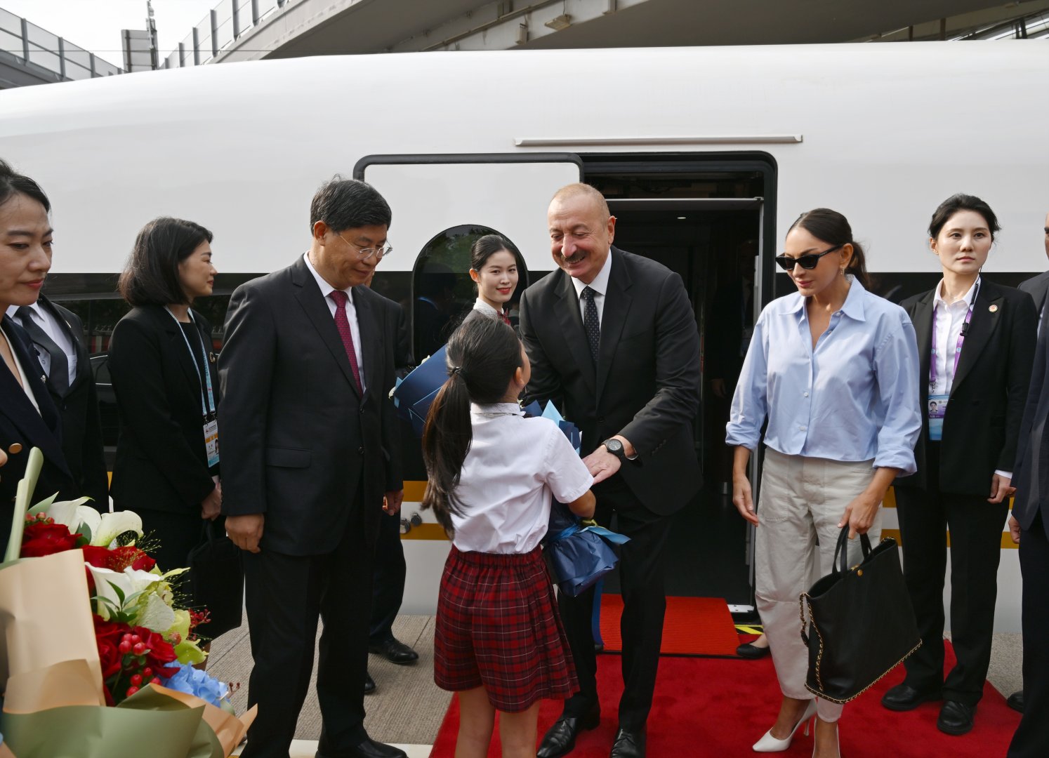President Ilham Aliyev, First Lady Mehriban Aliyeva arrive in Beijing (PHOTO/VIDEO)