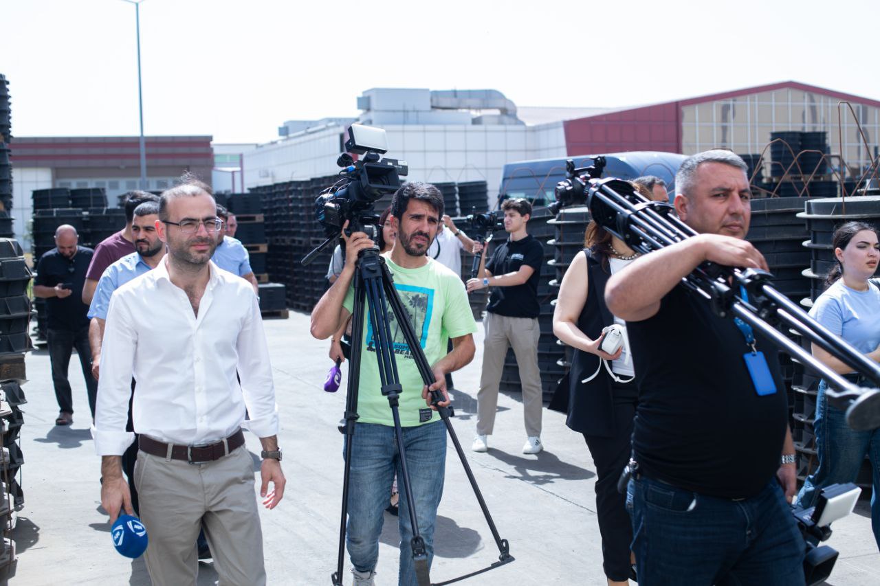 Media tour set in motion to showcase enterprises of Azertechnoline (PHOTO/VIDEO)