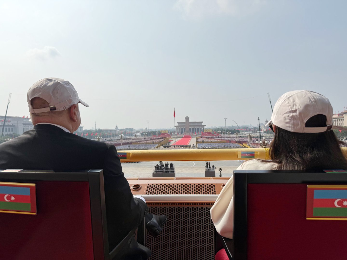 President Ilham Aliyev and First Lady Mehriban Aliyeva watched parade dedicated to 80th anniversary of Victory in Chinese People's War of Resistance against Japanese Aggression and World War II (PHOTO/VIDEO)