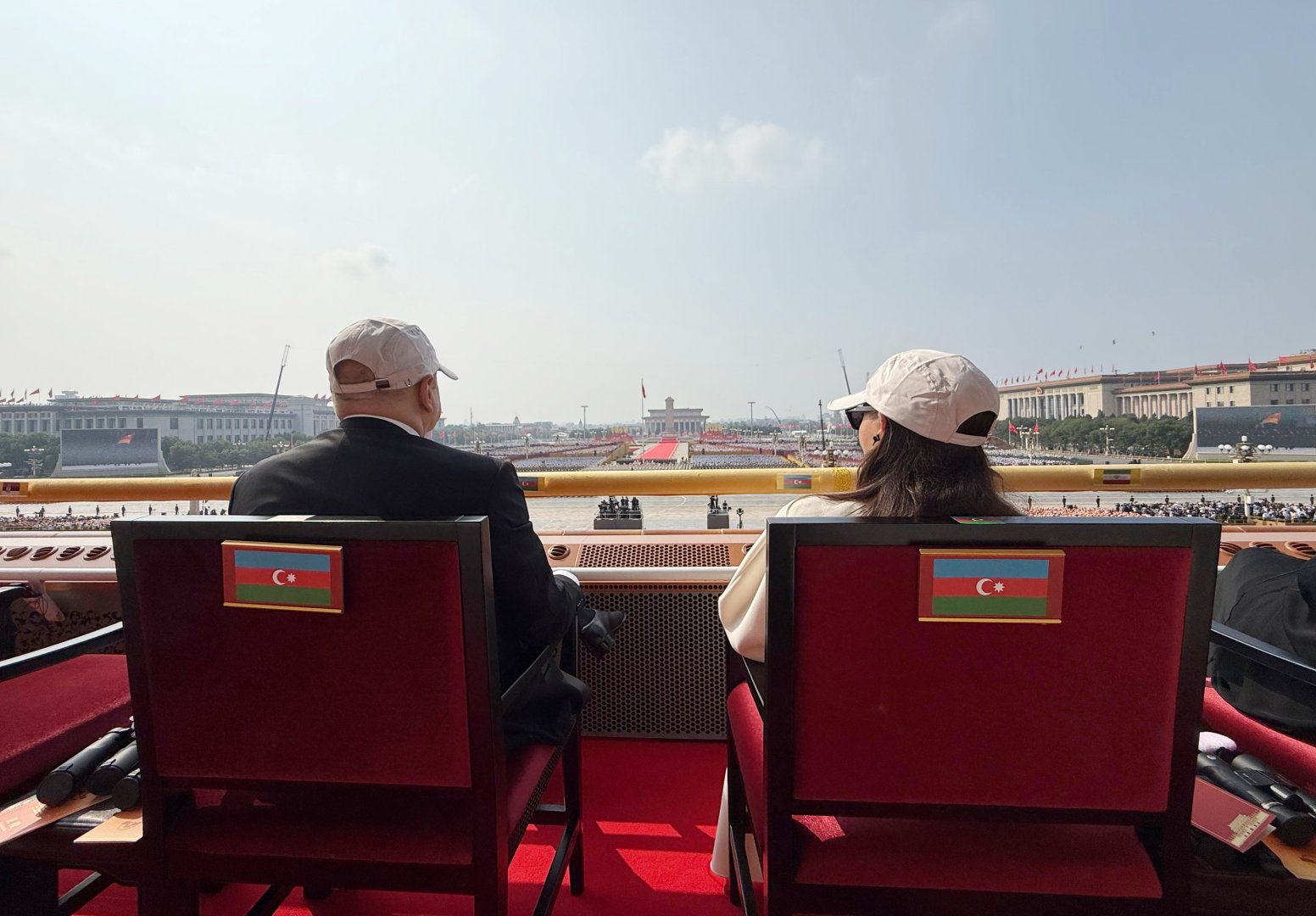 President Ilham Aliyev and First Lady Mehriban Aliyeva watched parade dedicated to 80th anniversary of Victory in Chinese People's War of Resistance against Japanese Aggression and World War II (PHOTO/VIDEO)