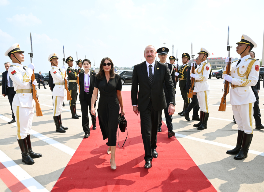 President Ilham Aliyev concludes working visit to China (PHOTO)