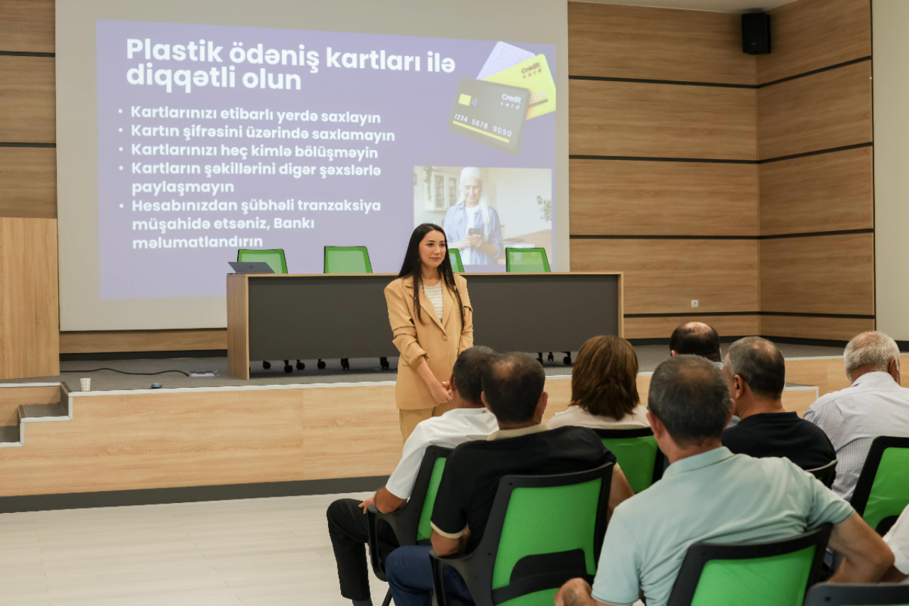 Azercell held cybersecurity training for elderly citizens in Barda (PHOTO)