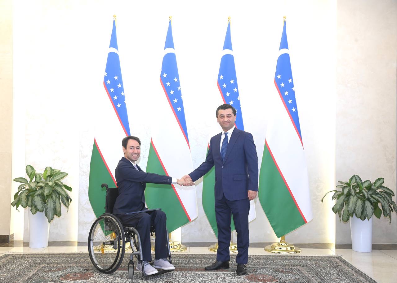 Uzbekistan receives credentials from new French ambassador