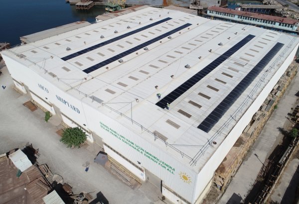 Azerbaijan adds up energy generation from solar panels set up at local shipyard (PHOTO)