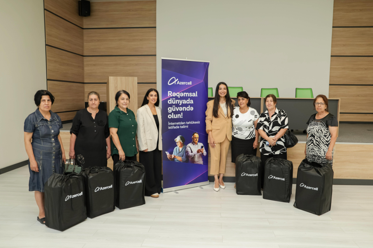 Azercell held cybersecurity training for elderly citizens in Barda (PHOTO)