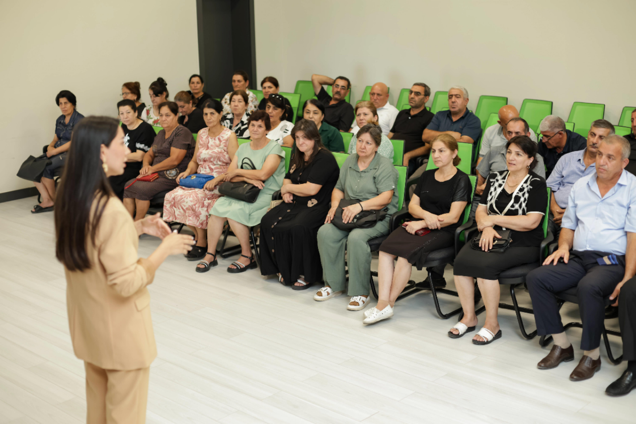 Azercell held cybersecurity training for elderly citizens in Barda (PHOTO)