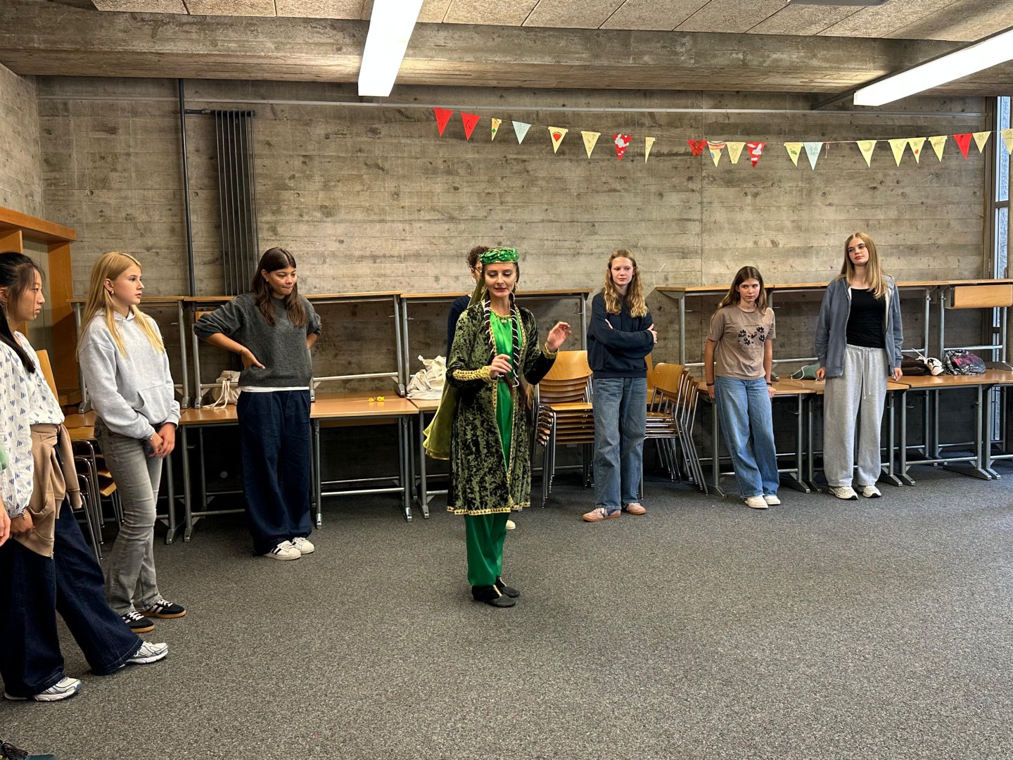 Swiss students join in vibrant project showcasing Azerbaijan (PHOTO)