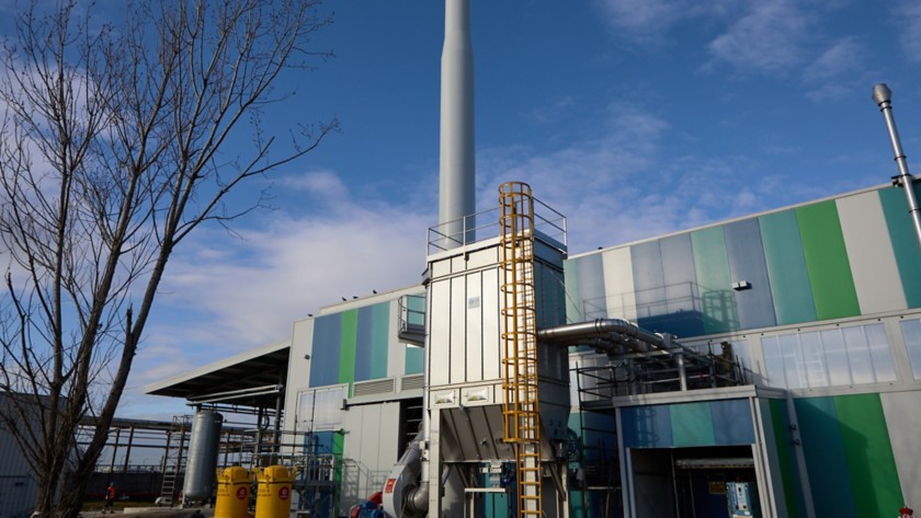 Eni's Versalis, Veritas sign agreement to boost plastics recycling in Venice