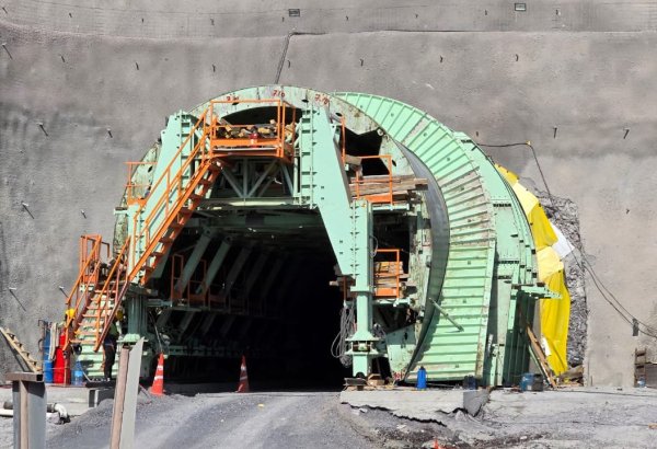 Azerbaijan reveals deadline for Ahmadbayli-Horadiz-Minjivan-Aghband road project