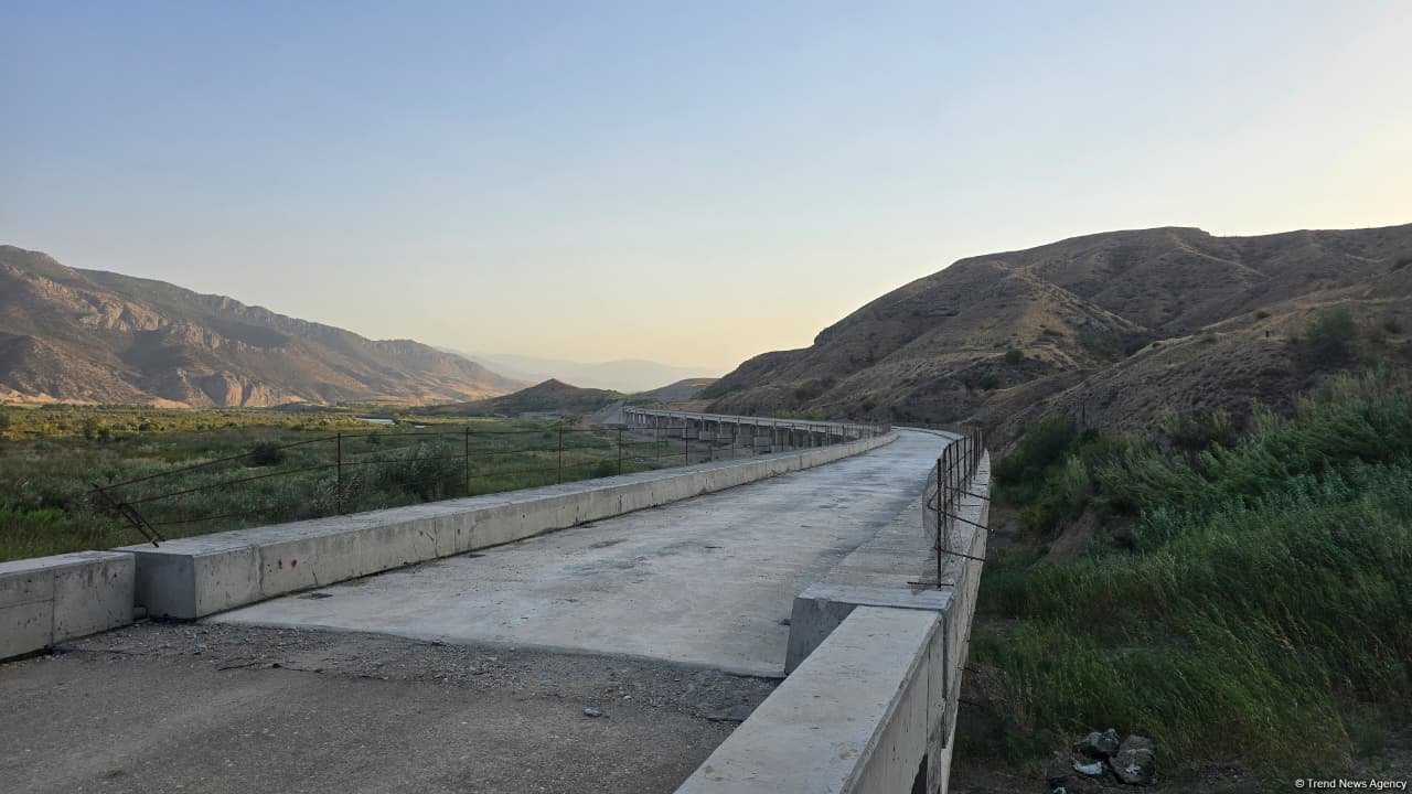Azerbaijan spotlights ongoing progress on Horadiz–Aghband railway (PHOTO)