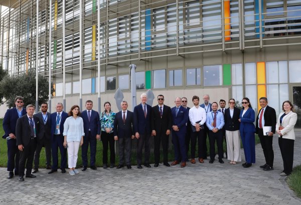 American business delegation visits Port of Baku (PHOTO)