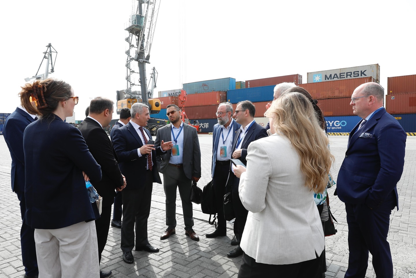 American business delegation visits Port of Baku (PHOTO)
