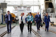 American business delegation visits Port of Baku (PHOTO)