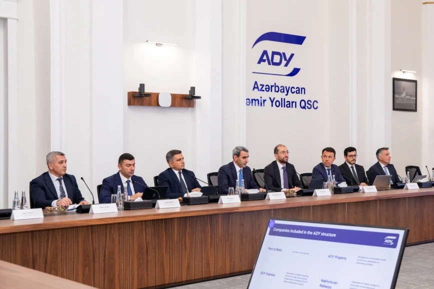 Azerbaijani Railways meets US business mission to discuss cooperation (PHOTO)