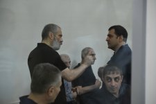 Azerbaijan moves forward with trial of Armenians accused of war crimes (PHOTO)
