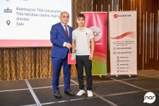 Nar awarded this year’s top-performing university entrants (PHOTO)