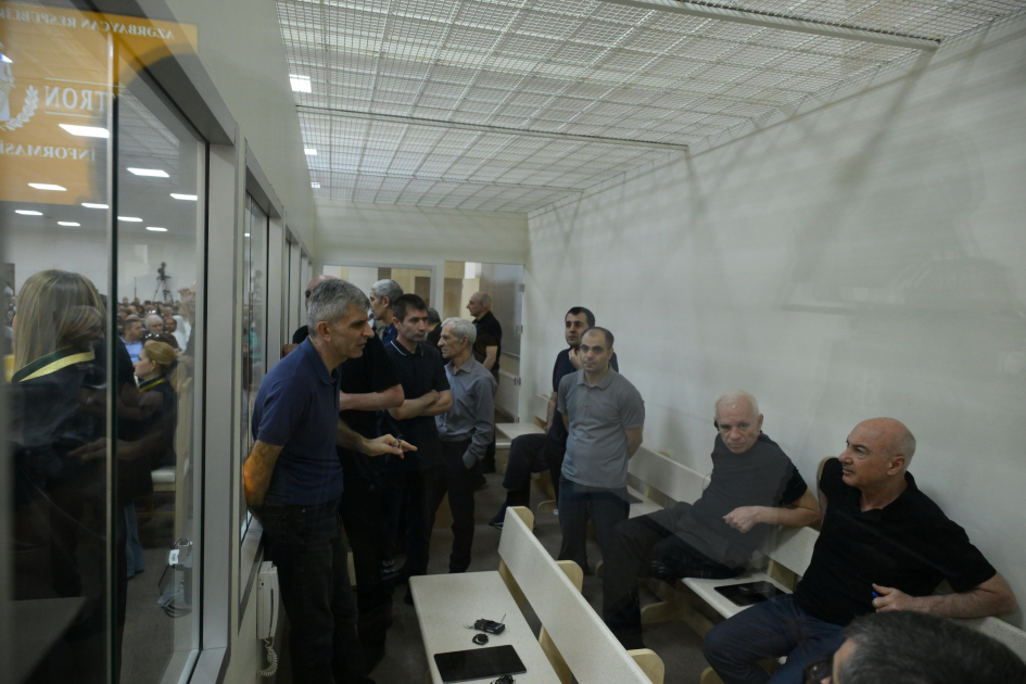 Azerbaijan moves forward with trial of Armenians accused of war crimes (PHOTO)