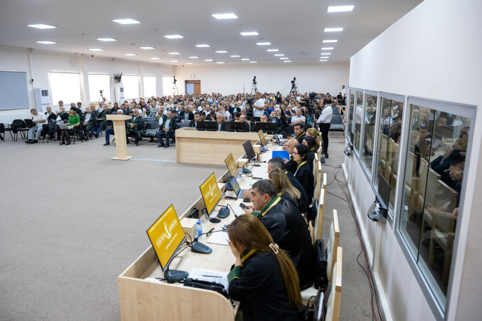 Azerbaijan moves forward with trial of Armenians accused of war crimes (PHOTO)