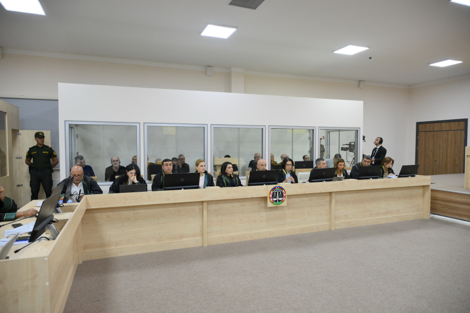 Azerbaijan moves forward with trial of Armenians accused of war crimes (PHOTO)