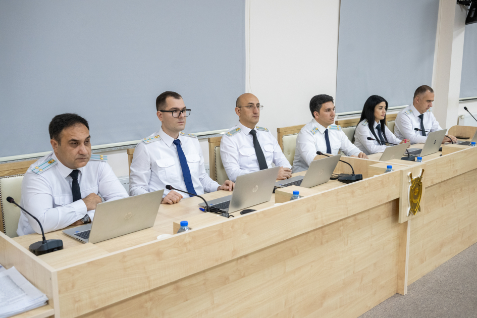 Azerbaijan moves forward with trial of Armenians accused of war crimes (PHOTO)