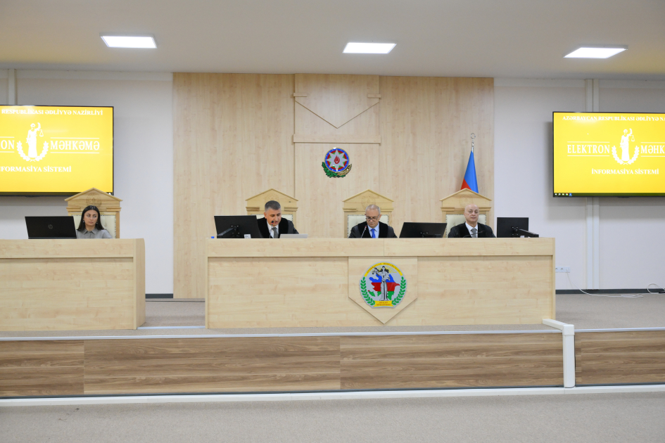 Azerbaijan moves forward with trial of Armenians accused of war crimes (PHOTO)
