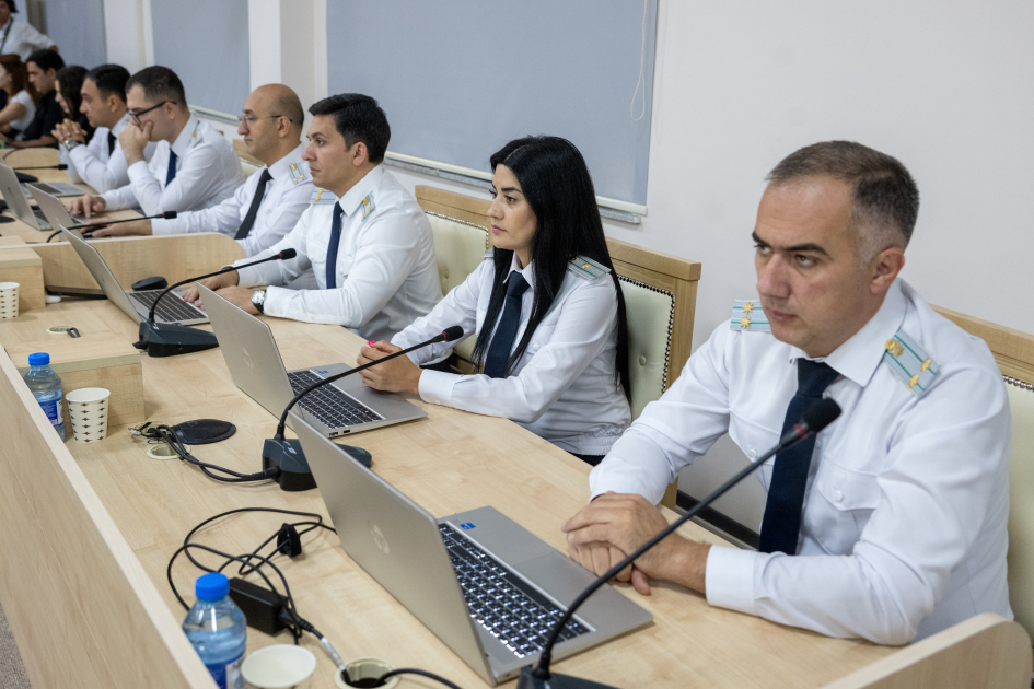Azerbaijan moves forward with trial of Armenians accused of war crimes (PHOTO)