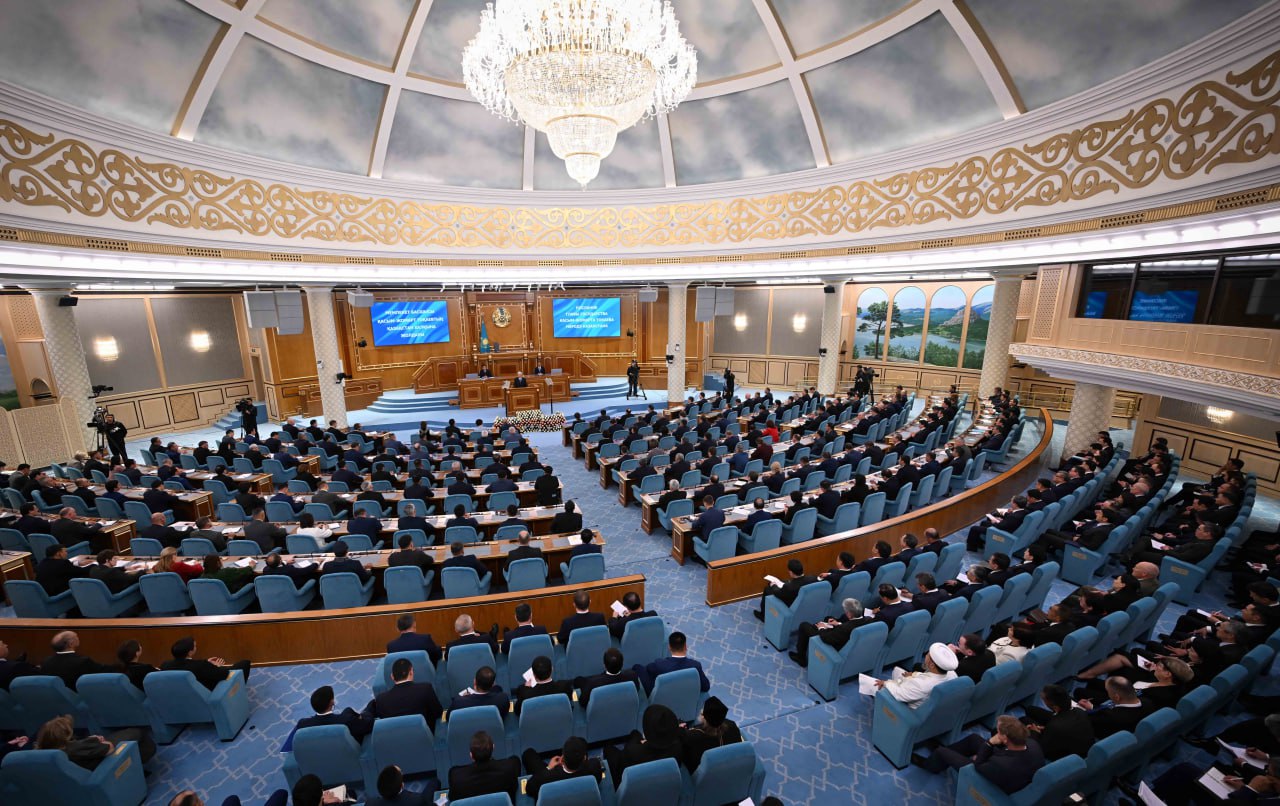 President Tokayev warns about unrestricted migration in Kazakhstan's cities