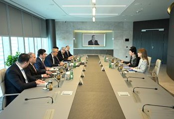 Azerbaijan, Visa ink key MoU to expand collaboration (PHOTO)
