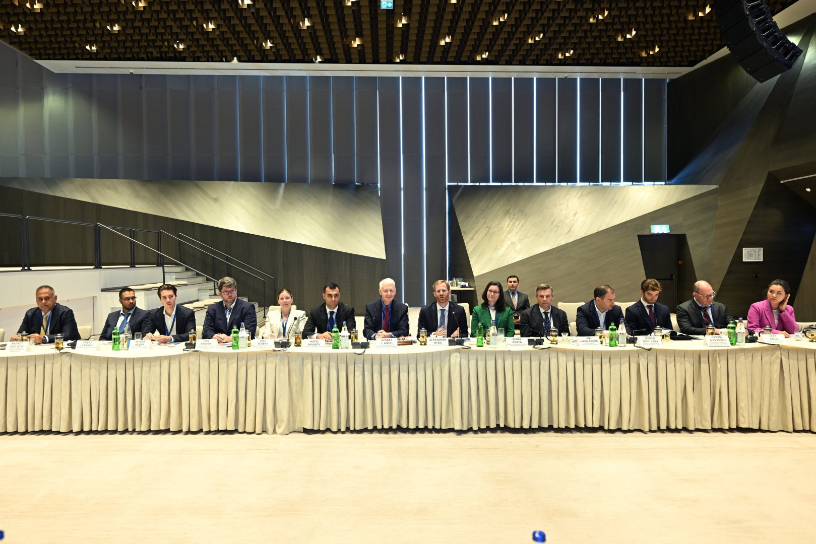Azerbaijan, US explore partnership shots to diversify Middle Corridor routes (PHOTO)