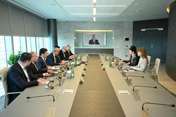 Azerbaijan, Visa ink key MoU to expand collaboration (PHOTO)