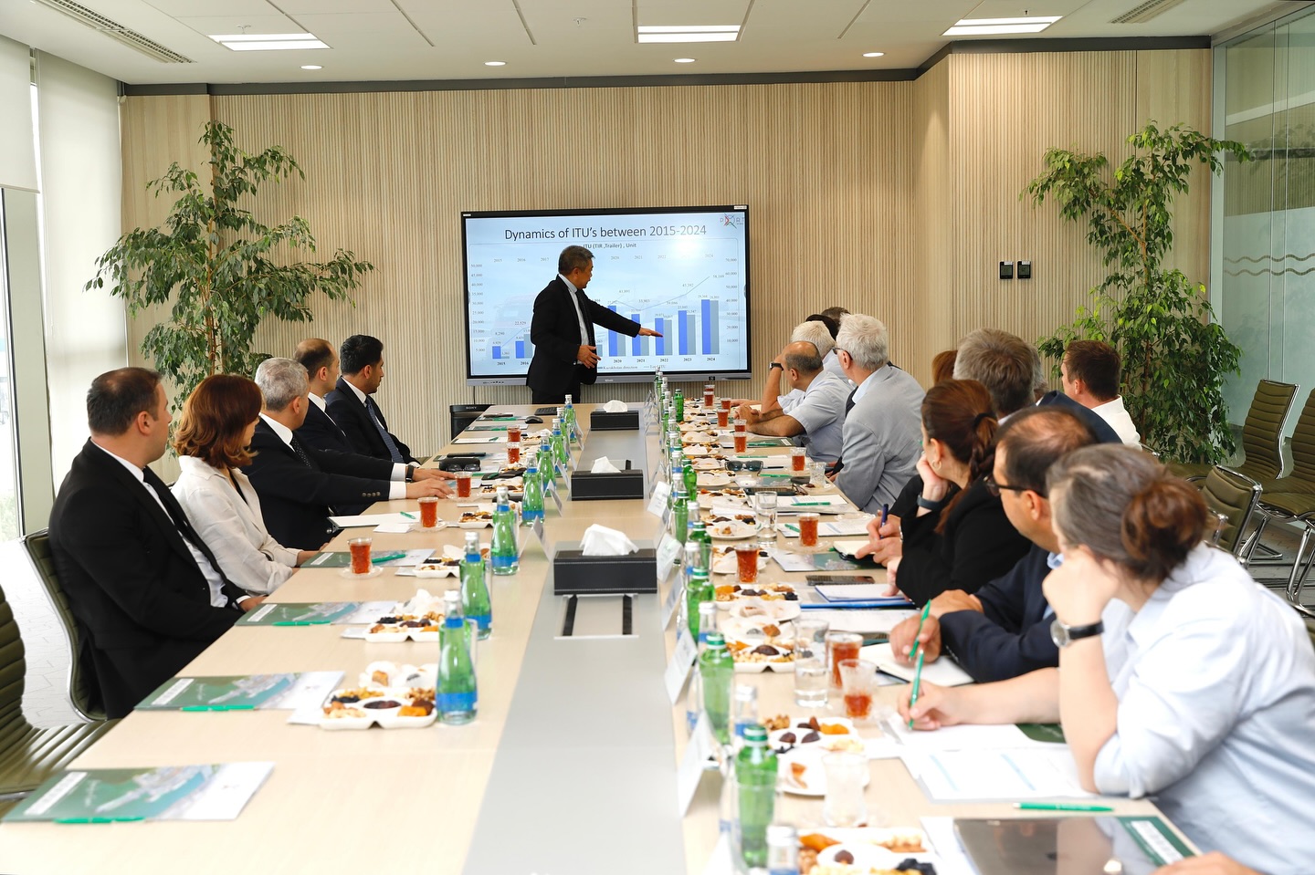 German Chamber of Commerce delegation visits Azerbaijan's Baku port (PHOTO)