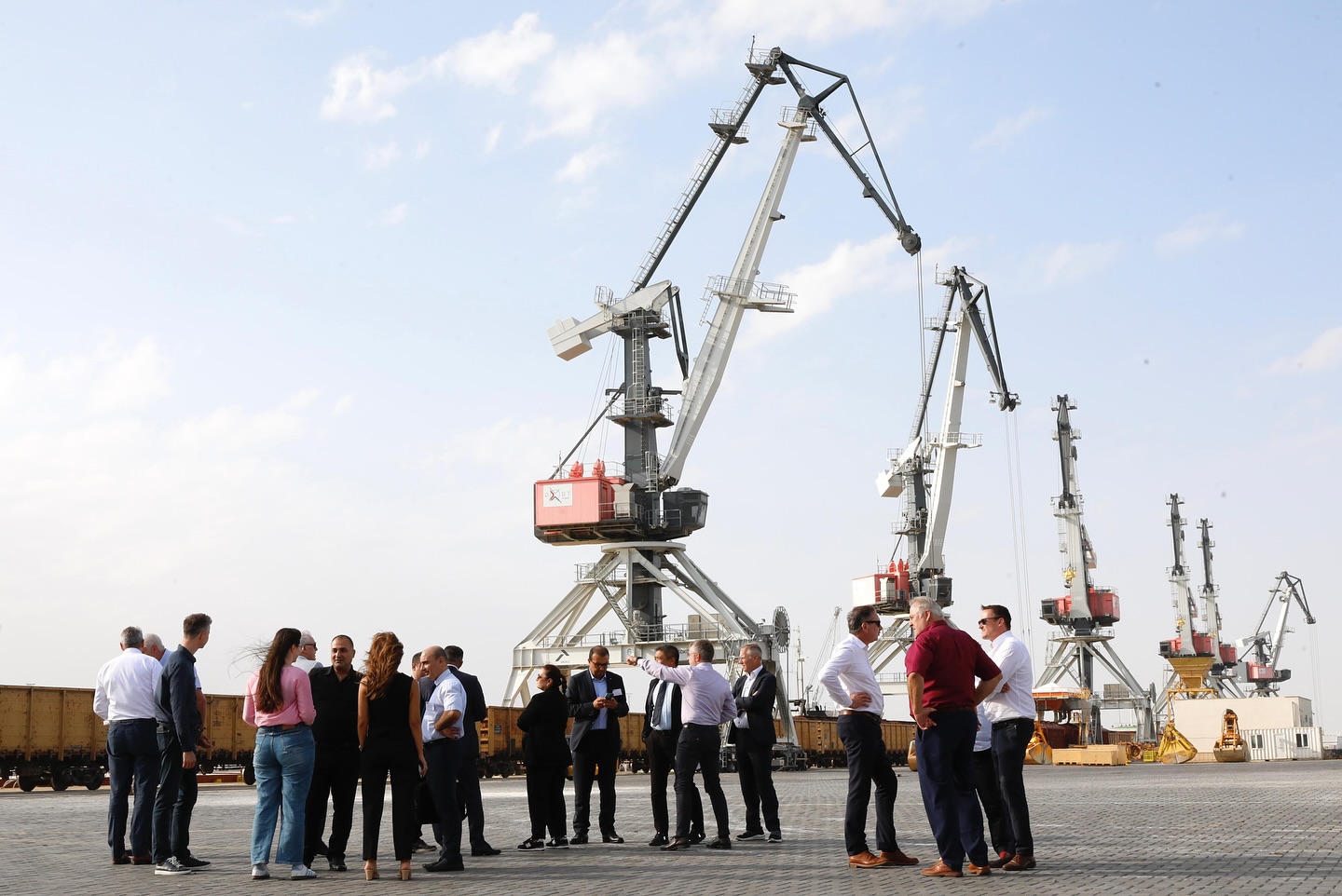 German Chamber of Commerce delegation visits Azerbaijan's Baku port (PHOTO)