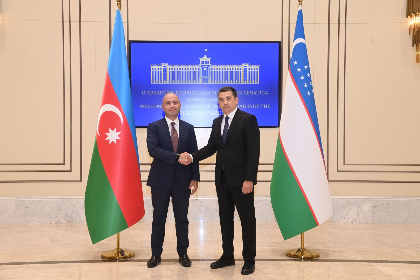 Azerbaijani Parliamentary delegation pays visit to Uzbekistan (PHOTO)