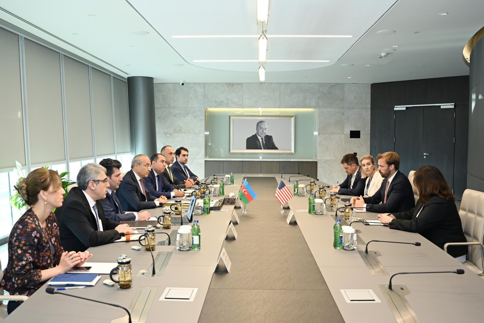 Azerbaijan, U.S. exchange views on new co-op mechanisms and investment initiative