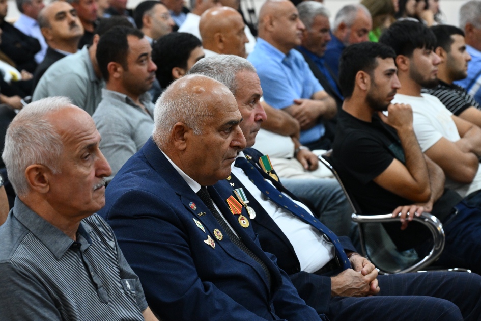 Azerbaijani court pushes ahead with trial of Armenians accused of grave war crimes (PHOTO)