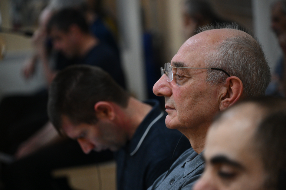 Azerbaijani court pushes ahead with trial of Armenians accused of grave war crimes (PHOTO)