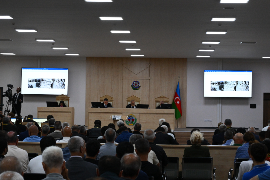 Azerbaijani court pushes ahead with trial of Armenians accused of grave war crimes (PHOTO)