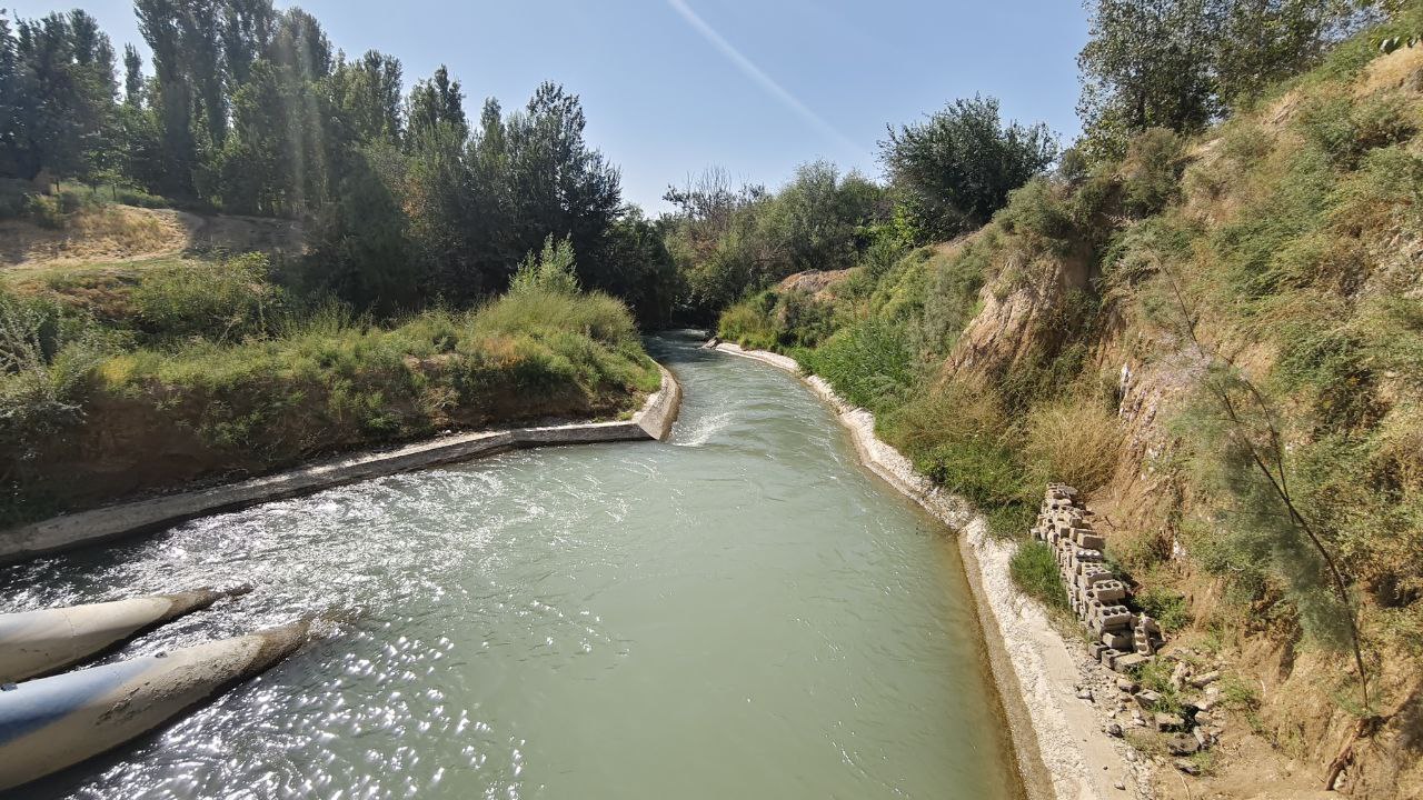 Uzbekistan expands renewable energy with small hydropower project in its Zangiata